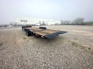 22+8 Aardvark Hydra Tail Trailer On Sale 